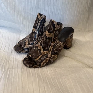 Vince Made in Italy Animal Print Miles Block Heel Slide Sandals Size 8M EU 38 - Picture 1 of 8