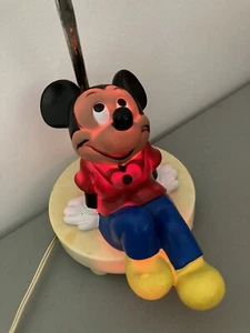 Lámpara de luz nocturna vintage Mickey Mouse base de 12 pulgadas The Dolly Toy Company Disney - Imagen 1 de 12