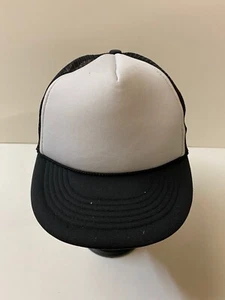 2x Kinder Cap Schildmütze Mütze schwarz/weiß Kappe verstellbar 58 cm Snapback - Bild 1 von 3