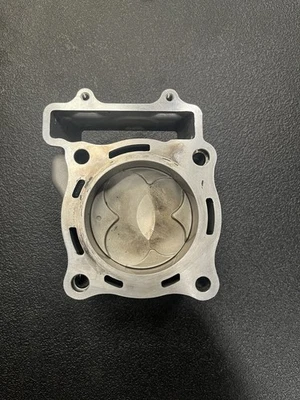 2018-2024 Crf250r OEM Cylinder Piston - Image 1 of 4