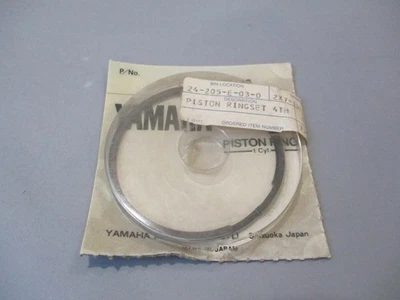 1978-1979 Yamaha YZ250 DT250 MX250 NOS OEM Piston Ring Set 1.00 2X7-11601-40 - Image 1 of 4