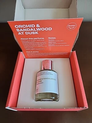 ORQUÍDEA Y SÁNDALO AL ATARDECER Dossier Perfume Hombre y Mujer Fragancia Unisex Foto 1 de 4