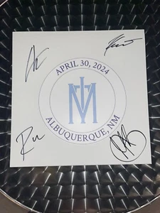 IN THIS MOMENT - Álbum autografiado firmado - 30 de abril de 2024 Albuquerque casi nuevo 38/50 - Imagen 1 de 9