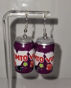 Paar Vimto Drink Can Blech Ohrringe Handarbeit 5cm Fun Party Licht - Bild 1 von 2