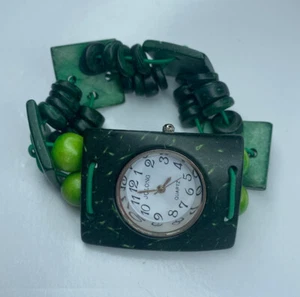 E JQ Long Green Wood Beaded Stainless Quartz Stretch Ungeprüft - Bild 1 von 7