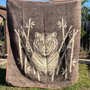 Vintage Blanket Tiger Cat Reversible Brown Cream Heavy Acrylic 80s Animal 75x81 - Picture 1 of 10