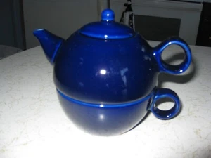 Old Amsterdam Porcelain Works, Tea Pot and Cup  Set, Cobolt /Royal Blue 1701 - Picture 1 of 2
