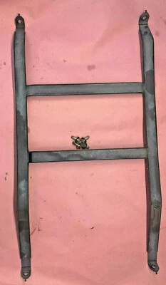 02 Acura RSX Tipo-S Soporte de montaje de tanque de combustible Correa de acero con pernos K20A2 Foto 1 de 4