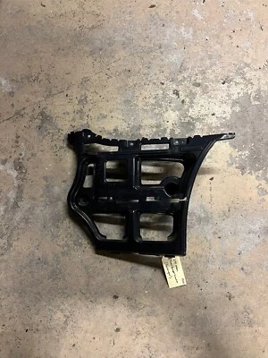 BMW 325i 328i 2006-2008 suspensión de montaje de parachoques lateral del pasajero  Foto 1 de 2