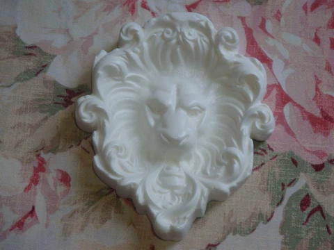 New! Unique Lion Head Mane Furniture Applique Architectural Pediment Cover