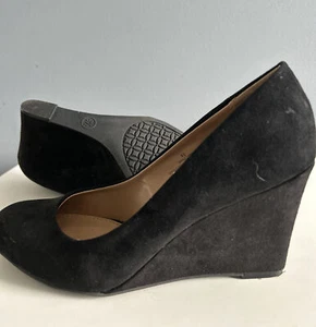 Merona Suede Women’s Black Wedge Heel Size 8 1/2 - Picture 1 of 10