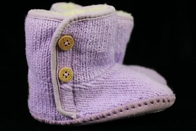 UGG Purl 针织短靴儿童 4/5 中筒休闲毛皮毛衣羊毛丁香 10051971 — 第 1/4 张图片