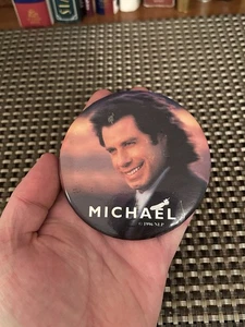 1996 Michael THEATER Film Promo Button Anstecker Pinback  - Bild 1 von 3