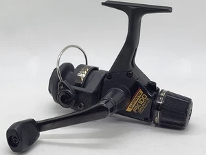 Shimano Spinning Reel Fx100 Quickfire-II Fast Cast Graphite Rear Drag Ultralight - Photo 1/16