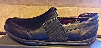 Sapato Kenneth Cole Reaction Couro Preto NOVO Meninas Tamanho 3 1/2 VENDA! - Imagem 1 de 4