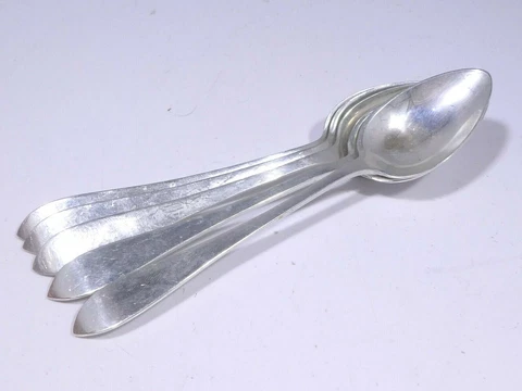 TIFFANY & CO STERLING SILVER QUEEN ANNE  5 3/16 INCH SPOON Cover
