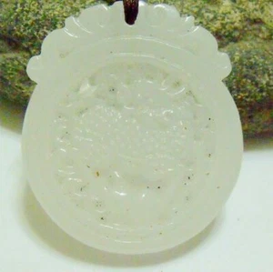 White Jade Kylin God beast Amulet Pendant 144 - Picture 1 of 1