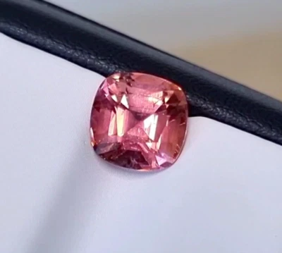 Genuine 3.25Ct Tourmaline gemstone, Radiant cut, 8,7x8,7x6,5mm, Afghanistan - Image 1 of 4