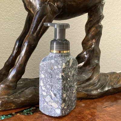 Soporte dispensador de jabón de manos recargable de mármol piedra negra Bath & Body Works nuevo con etiquetas Foto 1 de 4