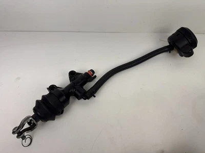 Главный цилиндр заднего тормоза 2007-2013 Harley Sportster 883 XL1200 - Изображение 1 из 4