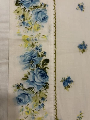 Vintage SPRINGMAID Marvelaire Full Sheet Blue Roses / Green Emb Lace 81 x104 - Image 1 of 3