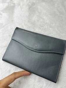 Tilley Travel Document Organizer Wallet Leather Passport Case Made In Canada - Picture 1 of 9