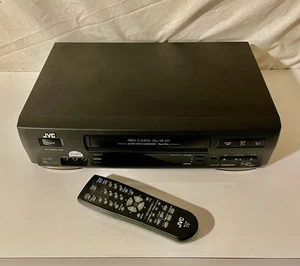JVC HR-VP656U Videorecorder mit Fernbedienung - Pro-Cision 19he 4 Kopf Aktiv Kalibrierung - getestet - Bild 1 von 10
