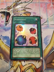 Yugioh - Scapegoat SDJ-041 MP Unlimited Super Rare - Picture 1 of 1