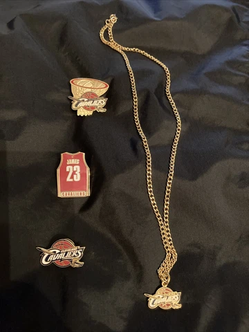 Cleveland Cavaliers Lapel Pins, CAVS, Necklace, Lebron James #23, Peter David Cover