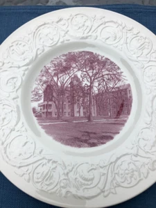 c.1965-70 Wedgwood JUNIATA COLLEGE Huntingdon PA Gründerhalle 10+" Teller - Bild 1 von 2