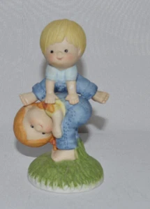 Vintage Enesco Country Cousins Playing Leap Frog 1981 - Picture 1 of 5