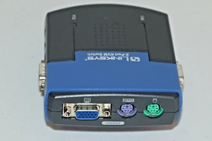 Linksys ProConnect (PS2KVM2) 2-Ports External KVM switch PS/2 With Cables - Picture 1 of 4