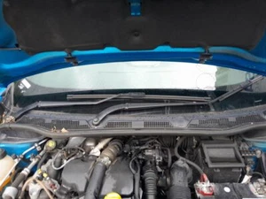 RENAULT CAPTUR WIPER MOTOR (FRONT) & LINKAGE HATCHBACK 5DR 288006835R 2015-2017 - Picture 1 of 5