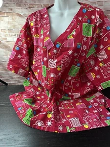 The Scrub Co. Red Top With Holiday Presents, Candy Canes & Ornaments Sz XL - Picture 1 of 9