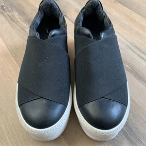 Mujer Piampiani Doble Banda Tenis 5.5/36 Negro Cuero Blanco Goma 2” Tacones Usados en Excelente Condición - Imagen 1 de 12