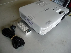 LÁMPARA EPSON EB-2155W 800 x 1280P HDMI 5000 LÚMENES PROMEDIO 1500 HORAS - PROBADA - Imagen 1 de 6