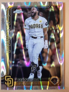 2025 Topps Chrome Fernando Tatis Jr. RayWave Refractor #159 — San Diego Padres - Bild 1 von 2