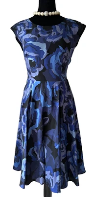 Vestido Boden Floral Azul Seda Forrado Ajuste y Acampanado Talla 12 Nuevo con Etiquetas Foto 1 de 4