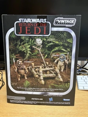 Guerra de las Galaxias El Retorno del Jedi EWOK CATAPULTA DE ASALTO ROTJ K-Mart 2012 CAJA ABIERTA Foto 1 de 4