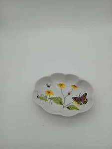 Vintage Porzellan Seife gelbe Blumen Schmetterling Biene Markenlos unsigniert - Bild 1 von 3