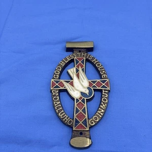 Vtg Terra Sancta Guild "GOD BLESS THIS HOUSE" Wall Plaque Peace Dove Cross - Picture 1 of 8
