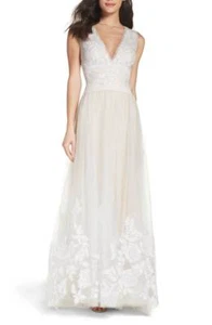 TADASHI SHOJI Bridal Ivory Petal White Floral Lace Tulle A-Line Gown 18 14W 1X - Picture 1 of 9