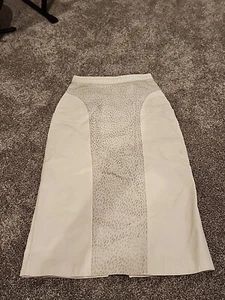 1980's Vintage Bermans Long Leather Skirt Size 6 White w/silver leopard - Picture 1 of 7