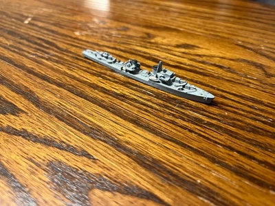 Destructor Karl Galster Z20 alemán fundido a presión escala 1:1200 Foto 1 de 3