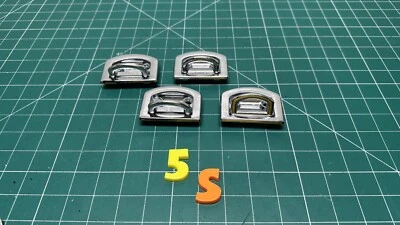 02-25 AUDI A6 S6 S7 A6 QUATTRO PORTA-MALAS TRASEIRO REDE DE CARGA SUPORTE DE AMARRAÇÃO GANCHO PARA BAIXO FABRICANTE DE EQUIPAMENTO ORIGINAL - Imagem 1 de 4