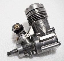 motore a scoppio super tigre da 2,5 cc modello G 20 23 con alimentazione diesel
