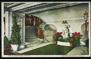 (1767) c1914  P/C CHICAGO ILL "THE BLACKSTONE - MICHIGAN BLVD ENTRANCE" UNUSED - Picture 1 of 2