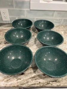 Green Metal Enamelware Large Round 7 3/4in Bowls Set Of 6 Camping NEW - Picture 1 of 5