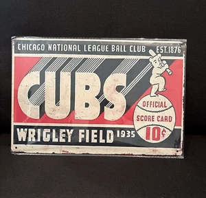 Chicago Cubs Wrigley Field Blechschild 1935 Scorekarte Bar Mann Höhle Dekor NEU - Bild 1 von 3