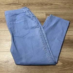 Chicos Platinum Women’s Light Blue Embellished Jeans Size 2.5 (A49) - Picture 1 of 9